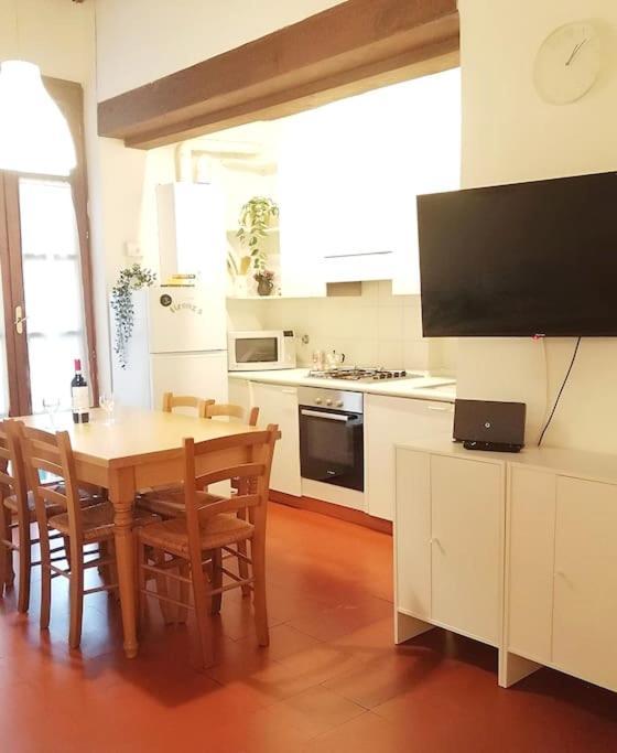 Cozy Apartment Near Train Station Firenze Eksteriør bilde